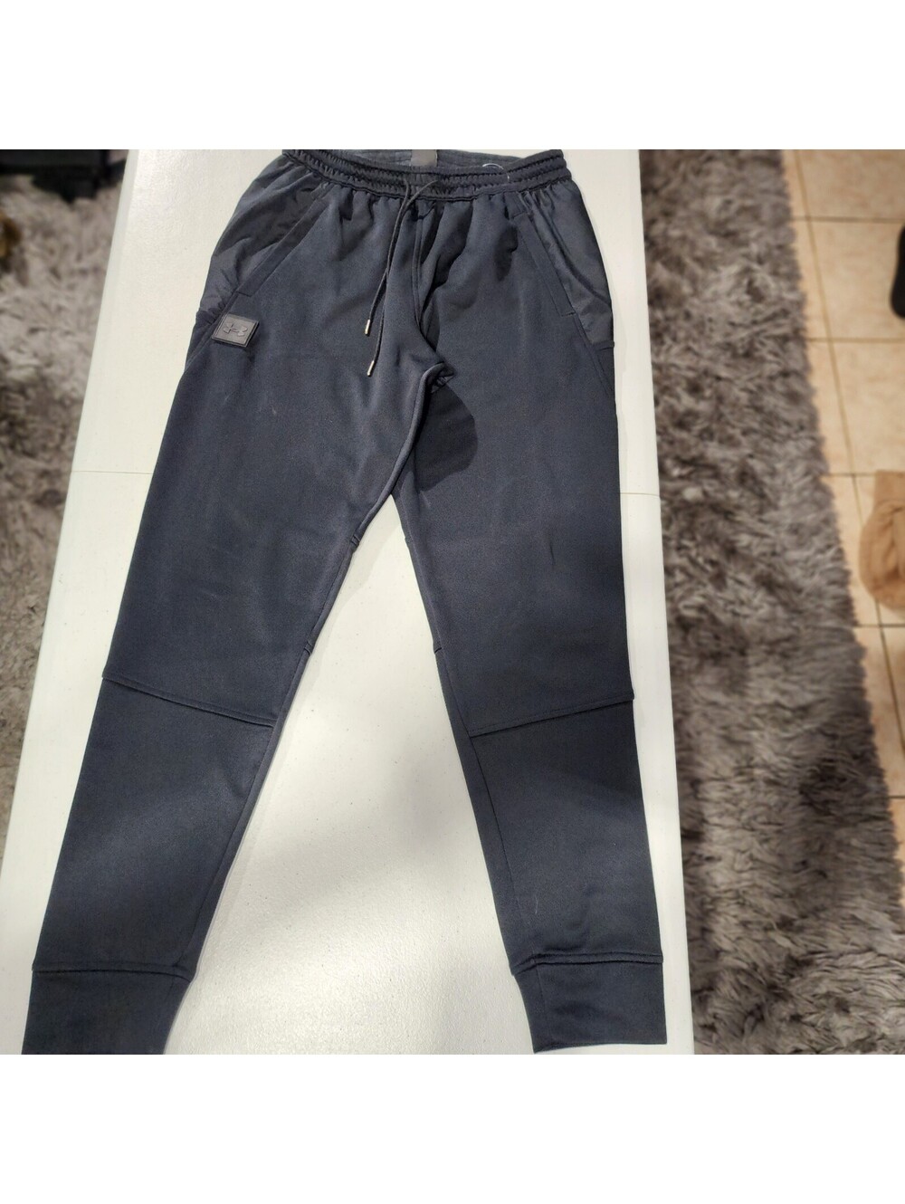 Under Armour Men's Black Jogger Pants S 100% Polyester Drawstring Pockets